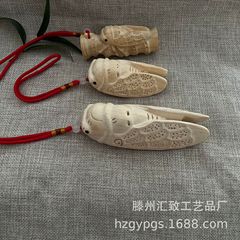 天然の手作りの桃の木の彫刻の取っ手の部品は掛け物を並べて鳴きませんでした。