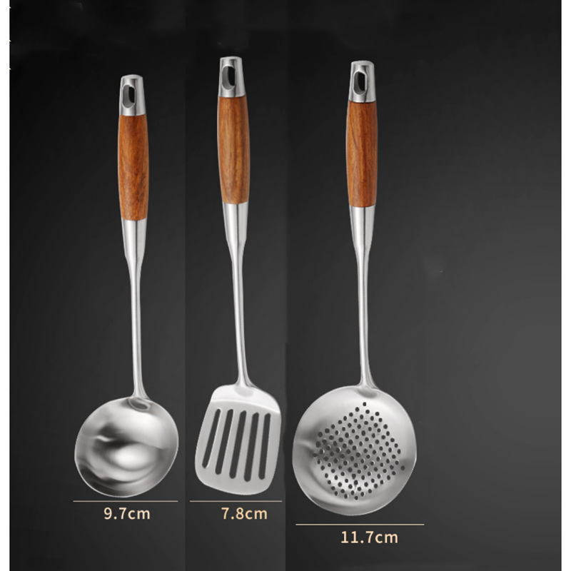 튀김주걱 + 국숟가락 + 소쿠리