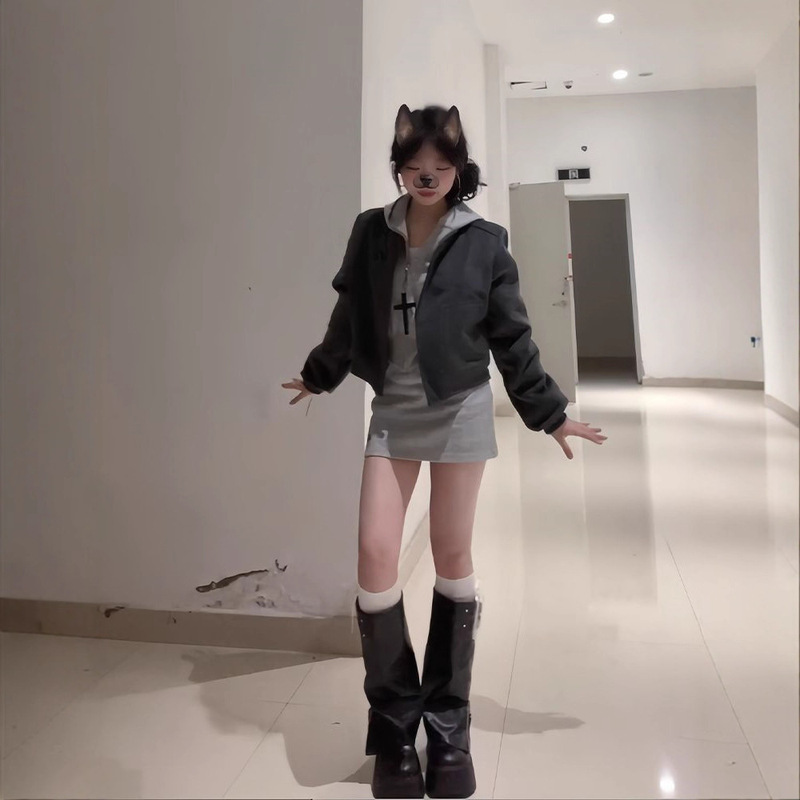 三件套【酷飒拽姐】2025新款秋冬灰色短款外套+运动短裙+卫衣上衣|undefined