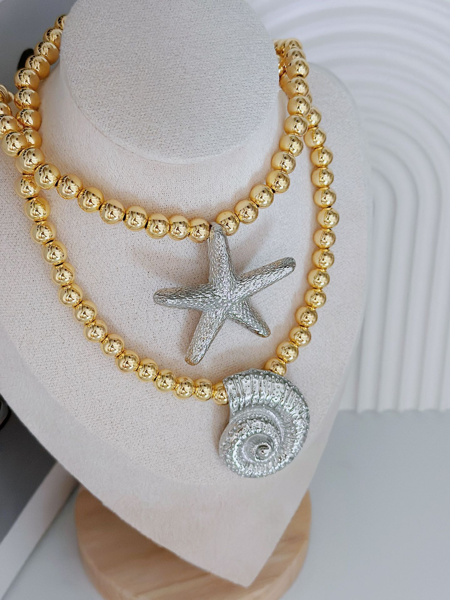 Conch Pattern Women's Gender Copper Beaded Plating Conch Pendant Necklace