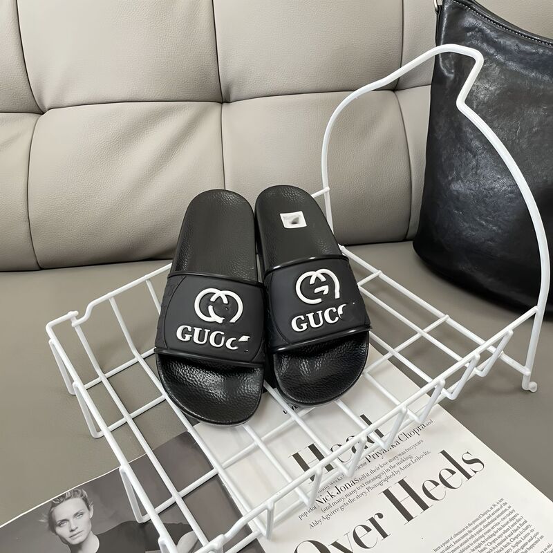 Foreign Trade Gu Men's Slippers for Home Indoor and Outdoor Wear Beach Sandals Non-Slip Slippers Paris Trendy Brand Letter Flats