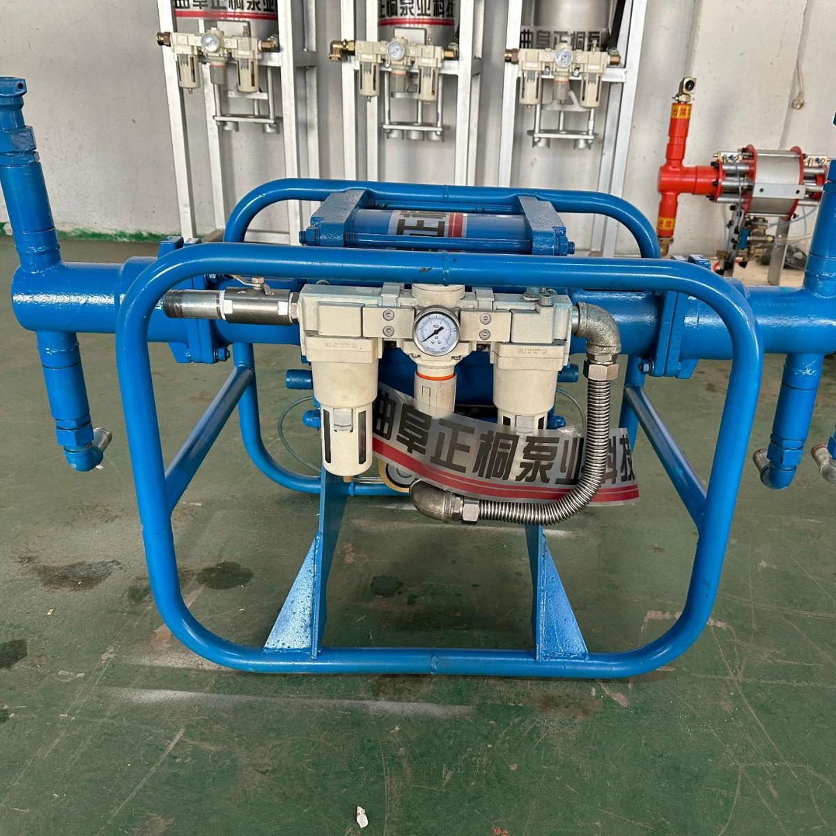 Двухцилиндровый горизонтальный пневматический насос для впрыска суспензии 2ZBQ-70/7 для подземных туннелей угольной шахты