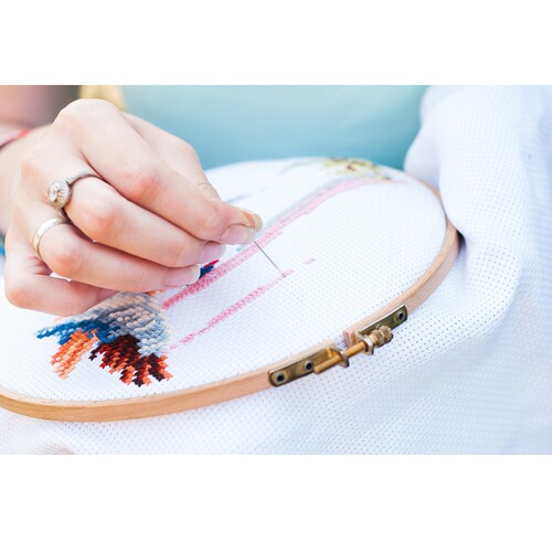 Factory Direct Supply Embroidery Gold Tailed Needles Cross-Stitch Large Head Needles Bottled Large Head Embroidery Needles