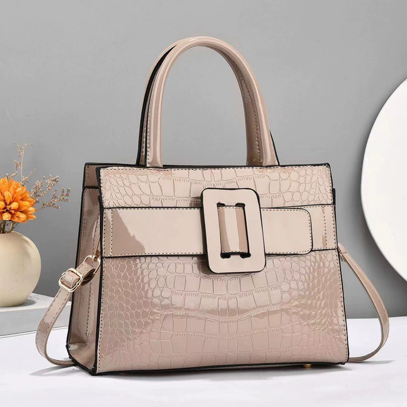 One-shoulder bag for leisure, shoulder bag