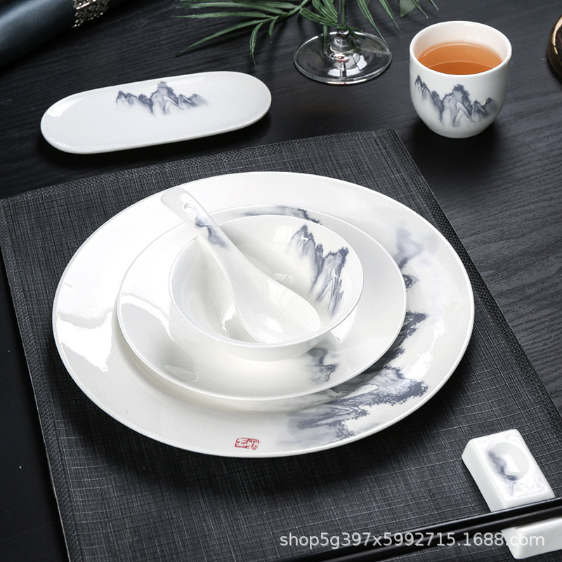 中式山水陶瓷摆台餐具展示图