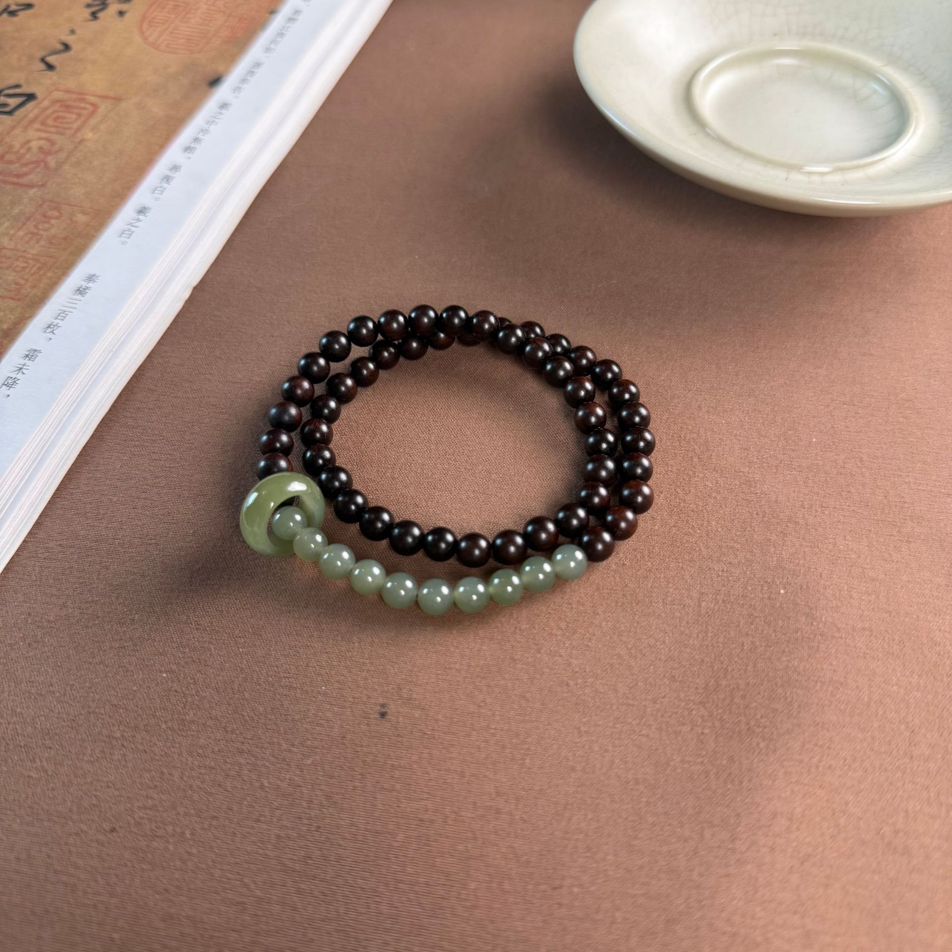 Indian Small-Leaf Rosewood Bracelet with Sandalwood Beads Paired with Hetian Jade, Unisex Jewelry, Couple's Bracelet, Chinese Style, Simple Design