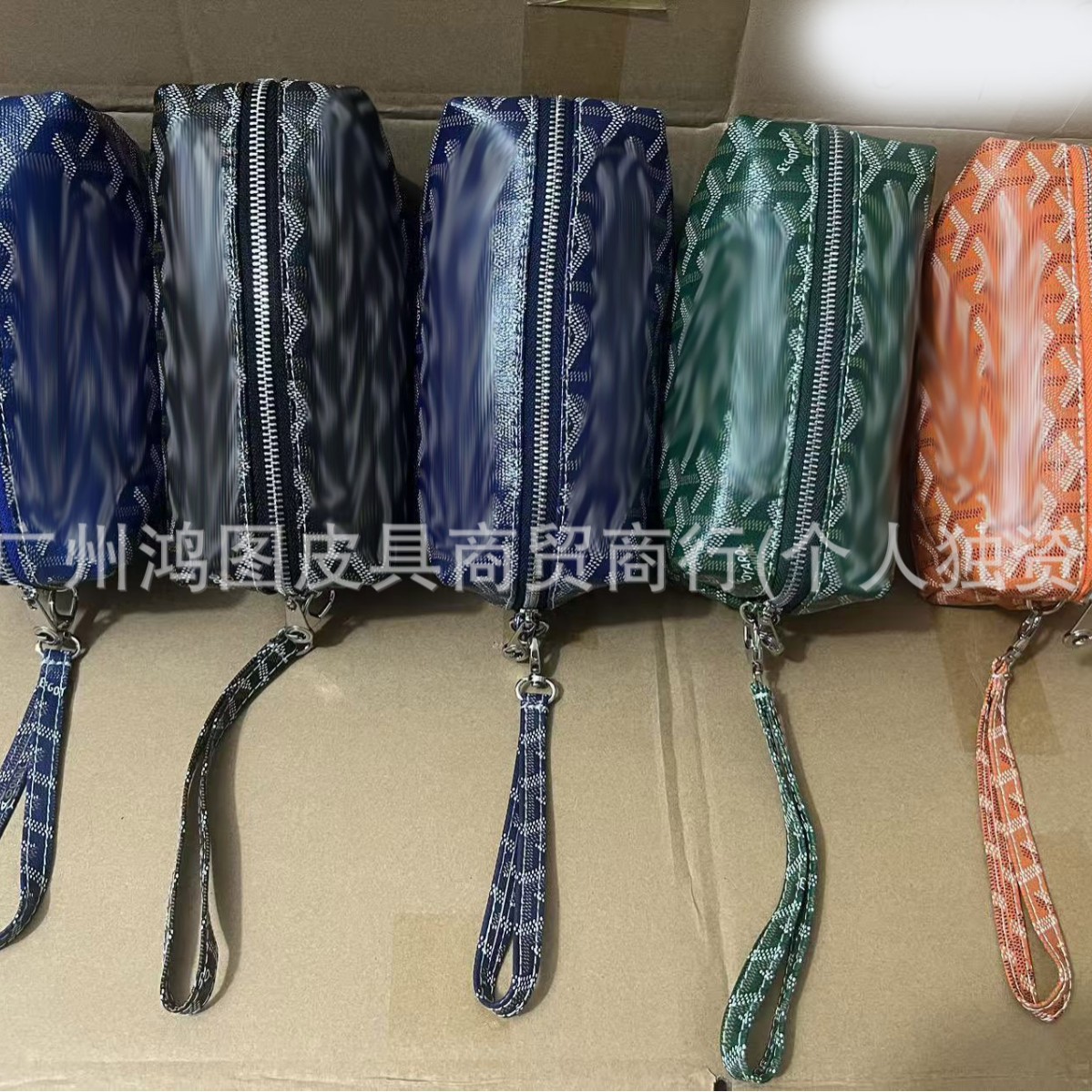 Cross-Border Upgraded Version of the Same Lunch Box, Dog Hand-Held Toiletry Bag, Convenient Storage, Small Cosmetic Bag, Women's Bag, Small Size