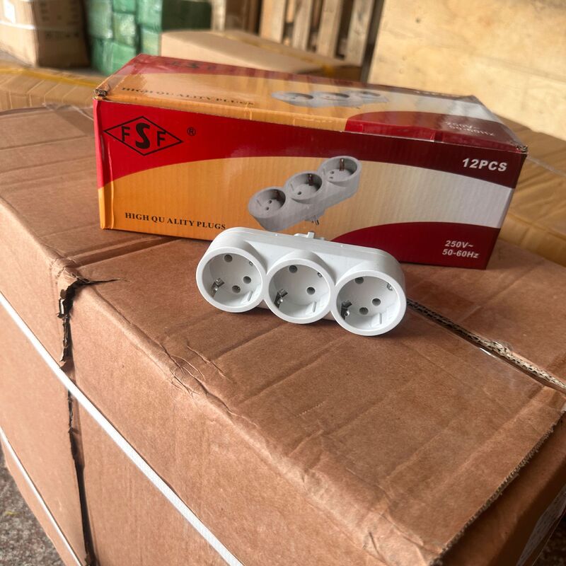 Foreign Trade Cross-Border Russian One-To-Three Multi-Function Socket European Standard Converter Travel Adapter Plug-In European Standard