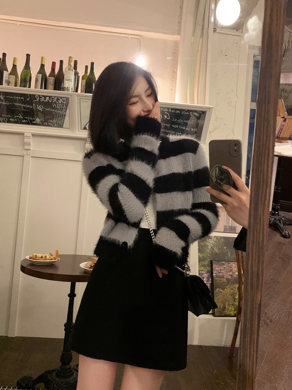 pusumede 黑色毛呢半身裙女高腰显瘦短裙a字包臀裙气质百搭裙子|undefined