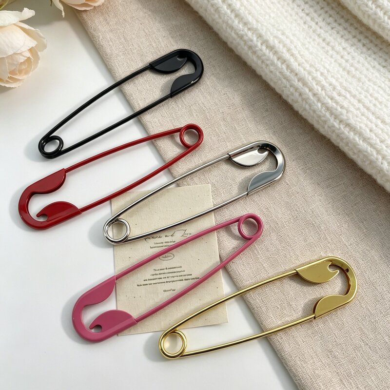 European and American Style Exaggerated Minimalist Creative Shiny Silver Metal Hairpin Large Hair Clip for Thick Hair Personalized Hair Accessory European and American Style Exaggerated Minimalist Creative Shiny Silver Metal Hairpin Large Hair Clip for Thick Hair Personalized Hair Accessory