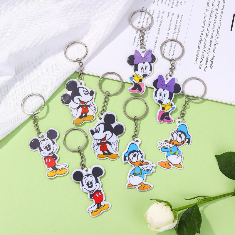 Cute llavero Stuy Boy dibujos animados colgante kt gato Mickey Minnie patrón accesorios bolsos de estudiantes