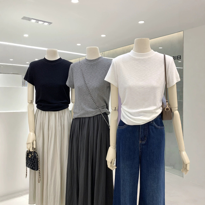A Must-Have Basic Item! Comfortable and Stylish Premium Snowflake Fine Cashmere Solid Color Short-Sleeve T-Shirt with a Slimming Effect