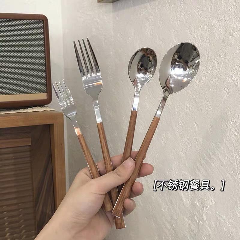 便携不锈钢餐具鸡翅木筷子仿木柄家用不锈钢勺子叉子西餐套裝