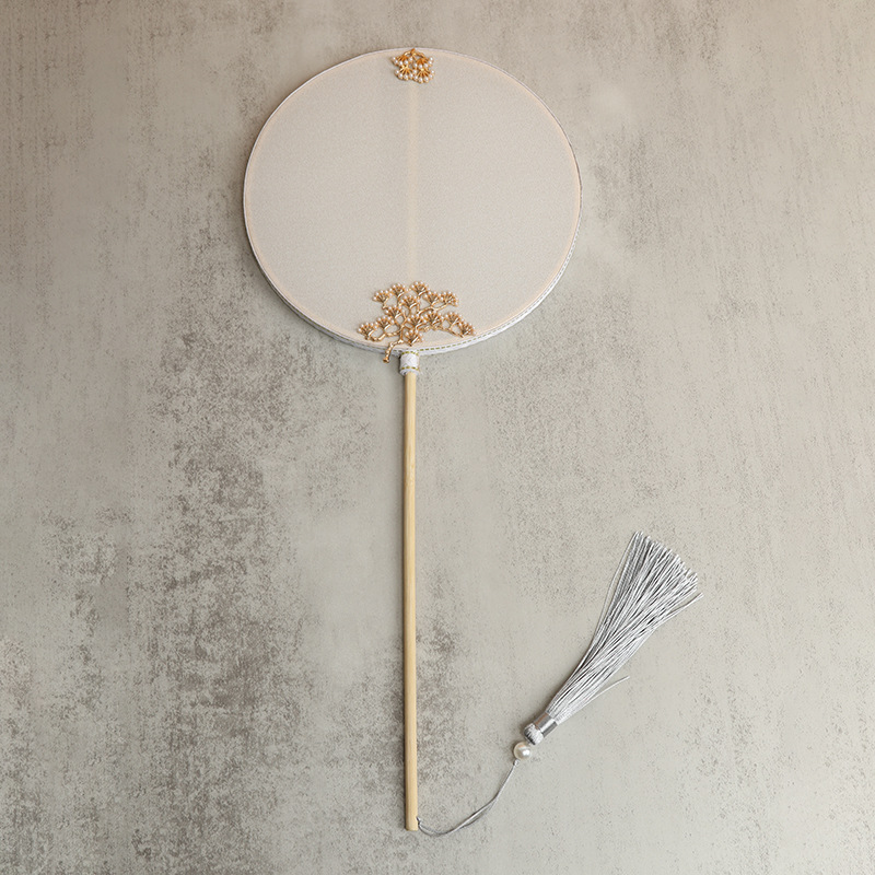 Fan de impresión de bordado de mango largo Fan de bordado Fan clásico accesorios de ropa Han Fan de palacio hechos a mano Diy Fan antiguo al por mayor