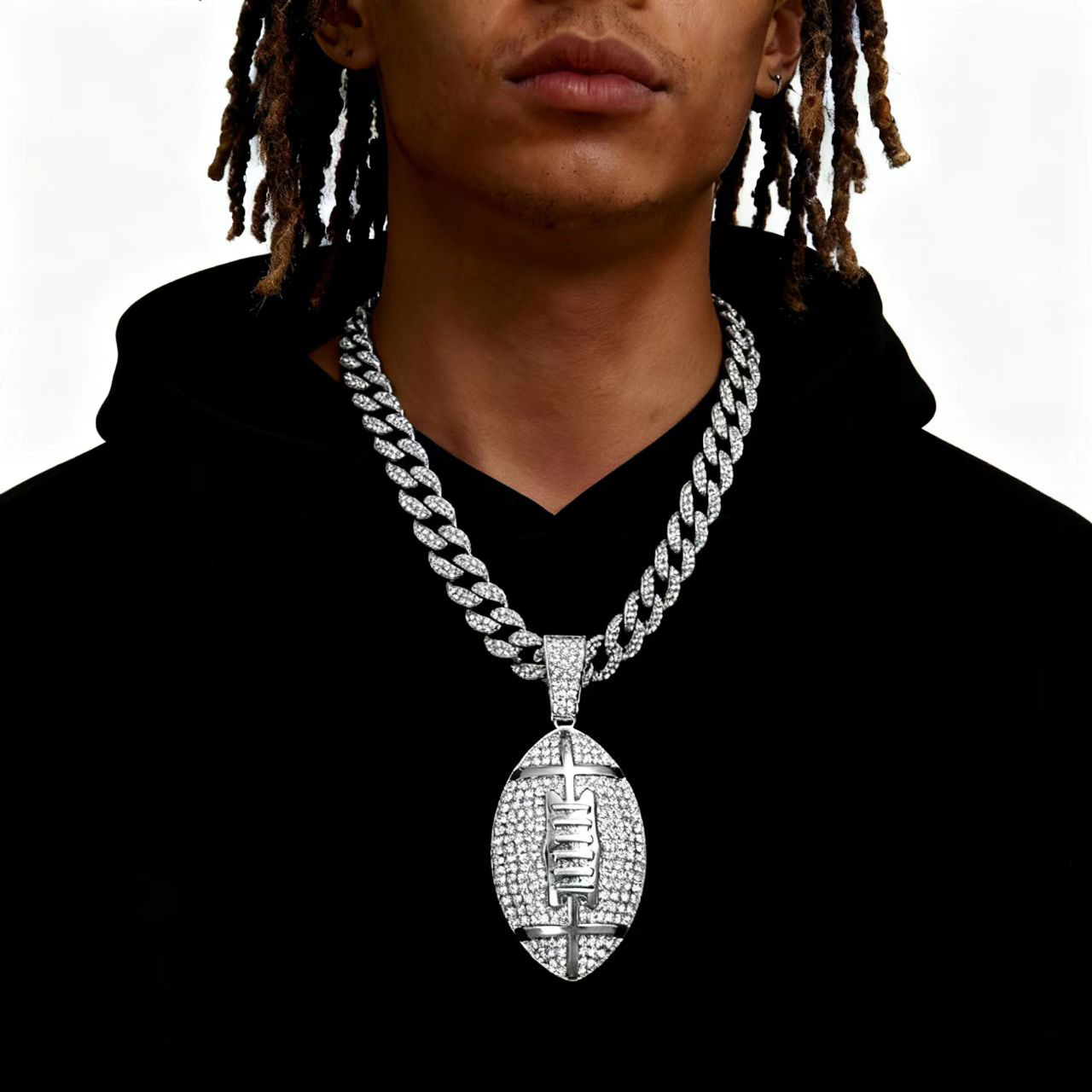 Original nuevo Super Bowl fútbol americano hip hop viento colgante cadena de diamantes Europa y América hip hop joyería de aleación popular