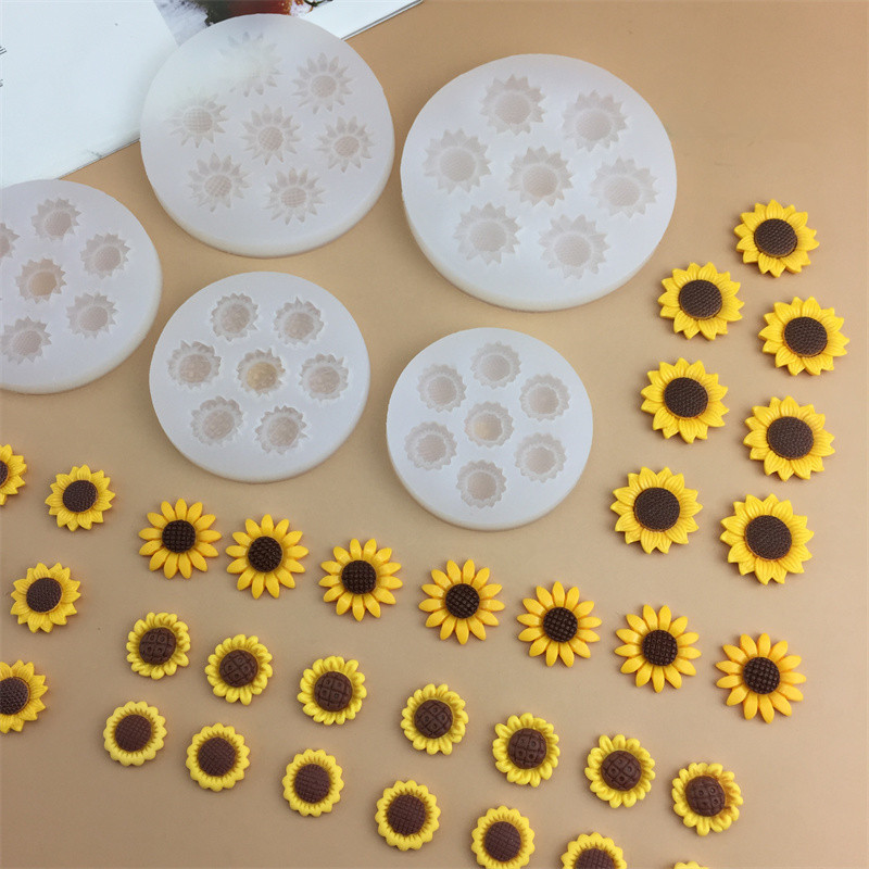 DIYひまわりの太陽の花は砂糖のケーキをひっくり返してシリカゲルの鋳型の手作りの石膏のろうそくの装飾の食品級の鋳型を焼きます。|undefined