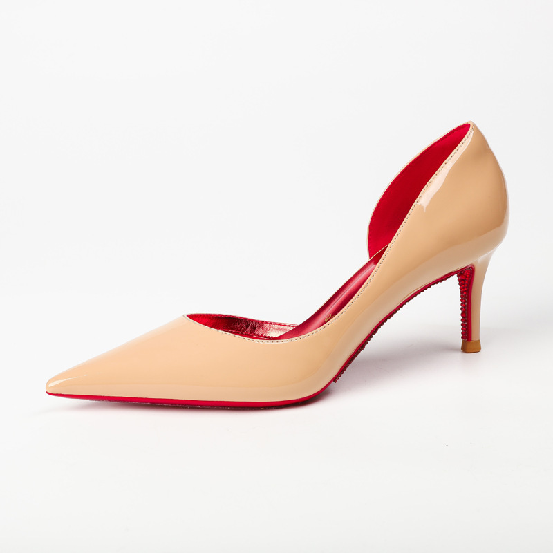 Nude red with red bottom, 6cm drilled (side empty)
