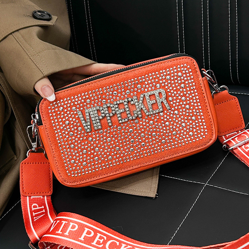 Bolso bandolera ancho Bolso cuadrado pequeño de diamantes de imitación de estilo explosivo popular Mujer 2025 Bolso de cámara de moda de nuevo estilo transfronterizo
