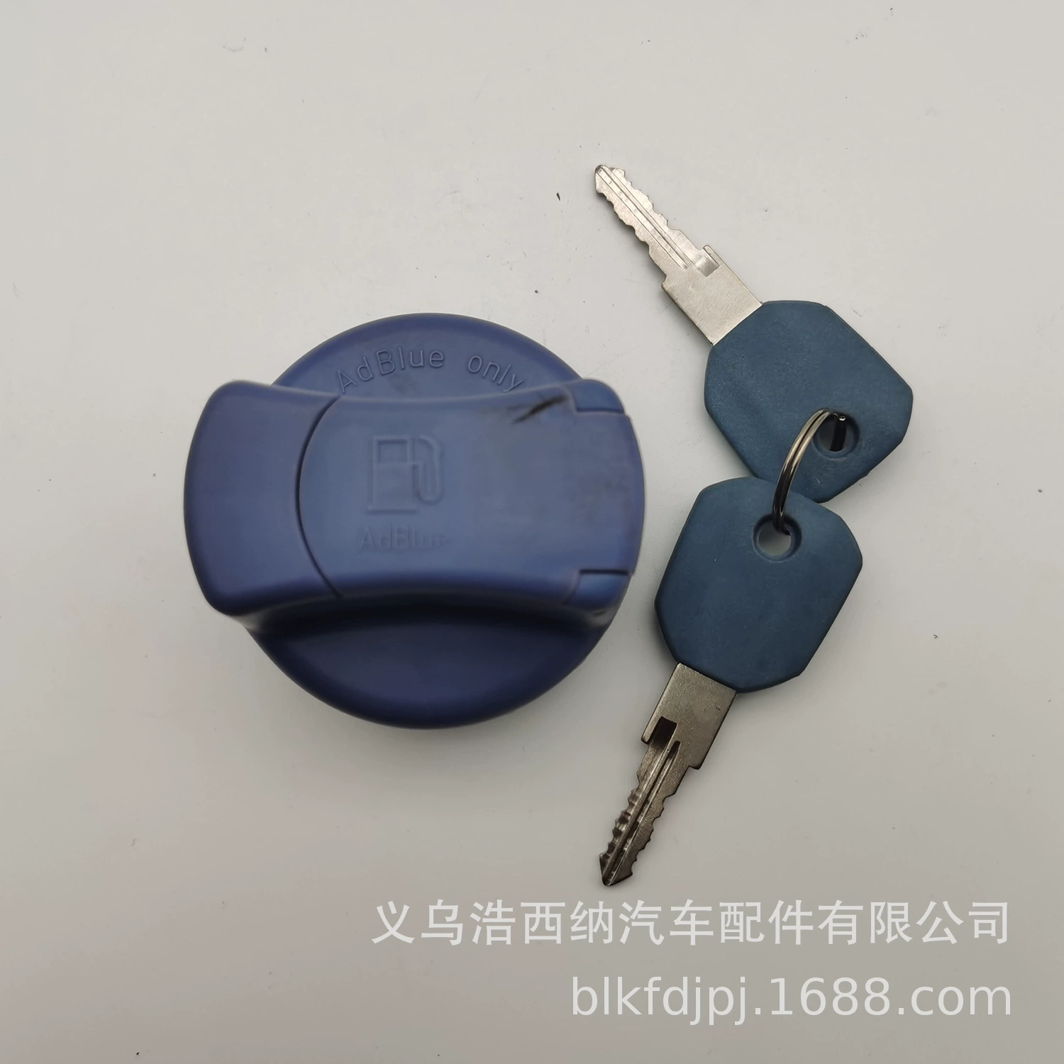 Подходит для крышки топливного бака европейского грузовика Mercedes-Benz BENZ, крышка бака мочевины