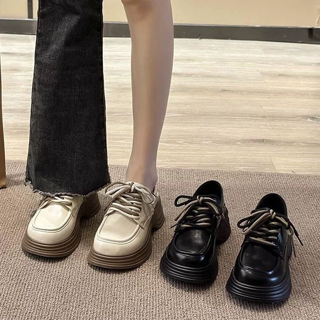 Кожаная обувь в британском стиле в стиле ретро для женщин, новинка 2024 года, весна и осень, французские туфли Мэри Джейн, кексы, белые лоферы на платформе