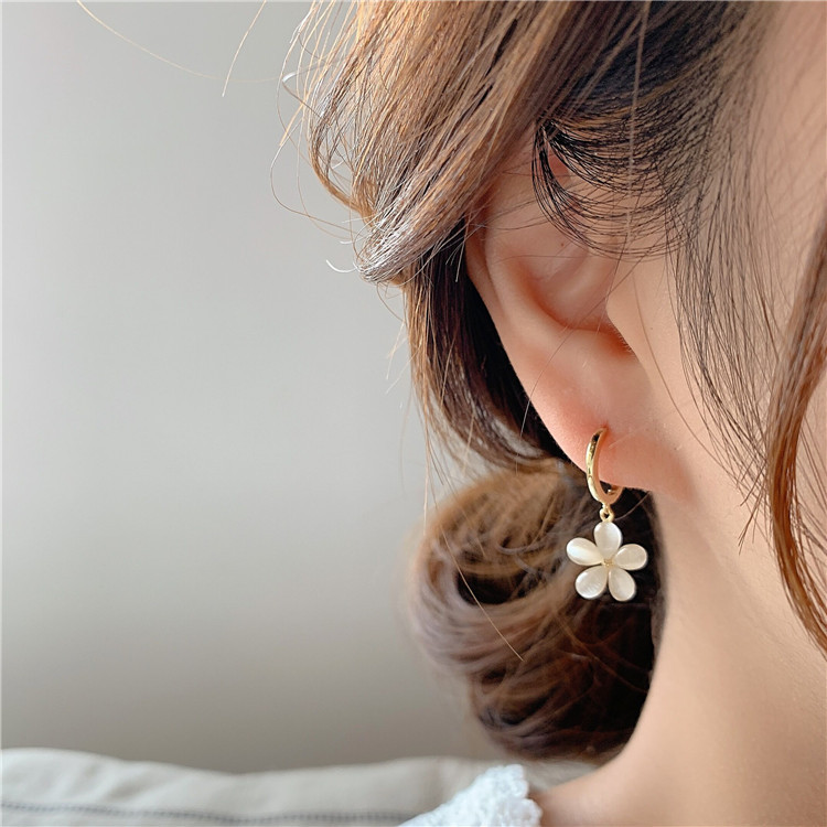 Sweet Rhinestone Opal Flower Earrings European And American Fashion Small Simple And Elegant Earrings display picture 4