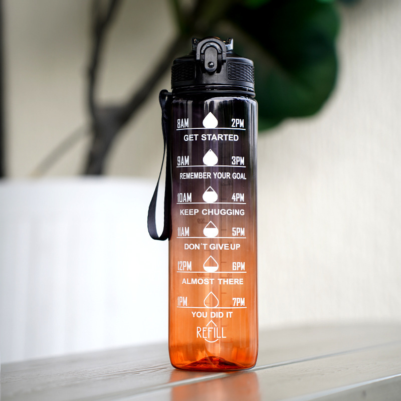 Gradiente hervidor de agua de gran capacidad taza de paja deportes al aire libre fitness regalos transfronterizos al por mayor de dos colores de plástico transparente taza de agua