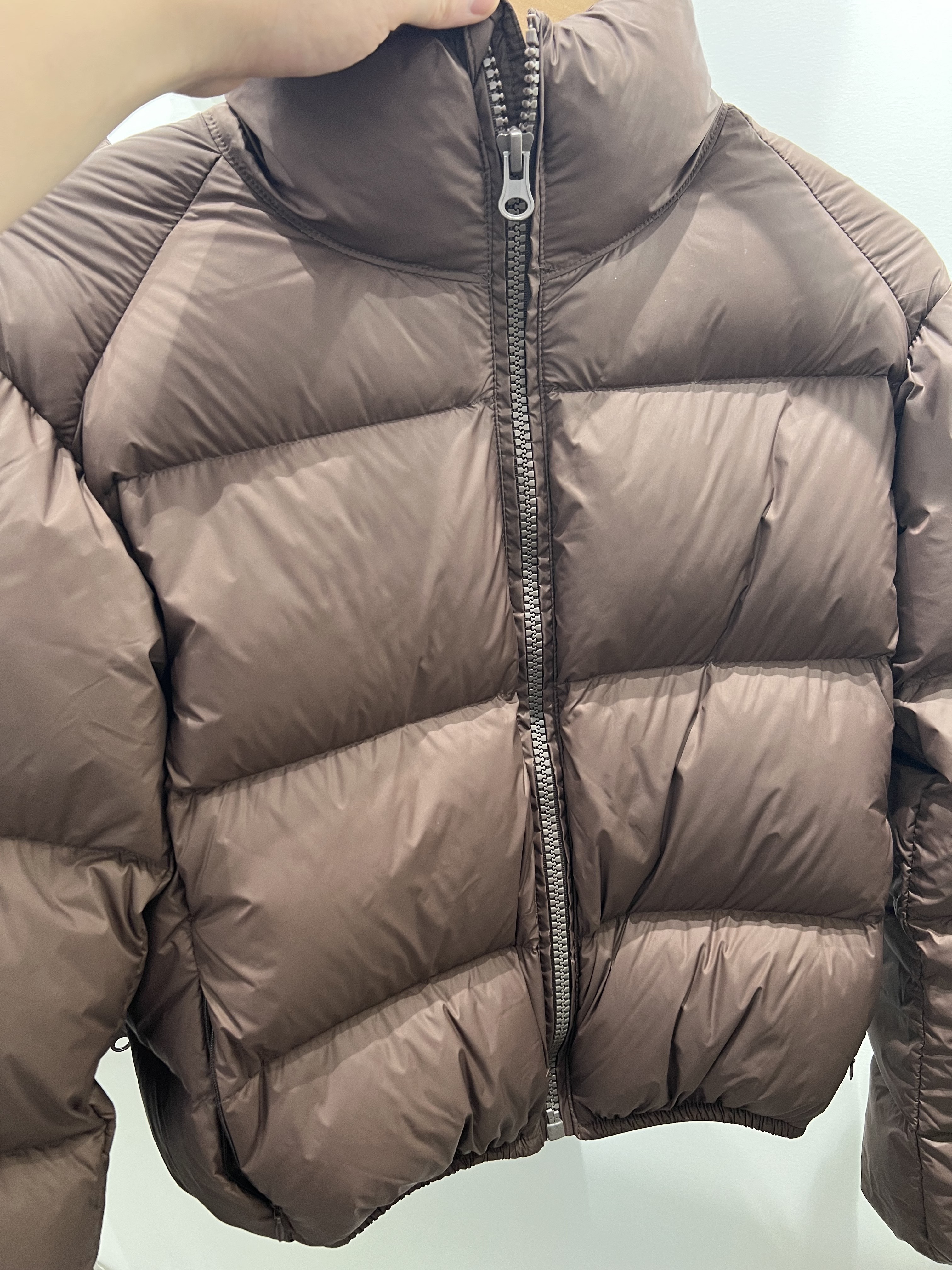 White Duck Down Puffer Jacket For Women Trendy Kendall Jenner Style_voghion.com