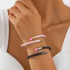 耳钉;手镯;项链