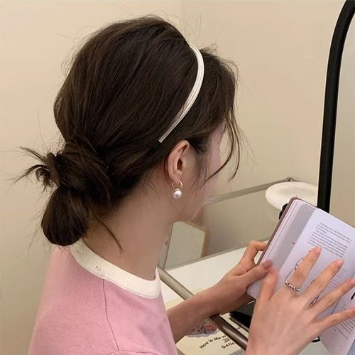 Korean Dongdaemun Simple Elegance Knot Hairstyle Fine Hairband Elegant High-end Versatile Outgoing Hair Accessory