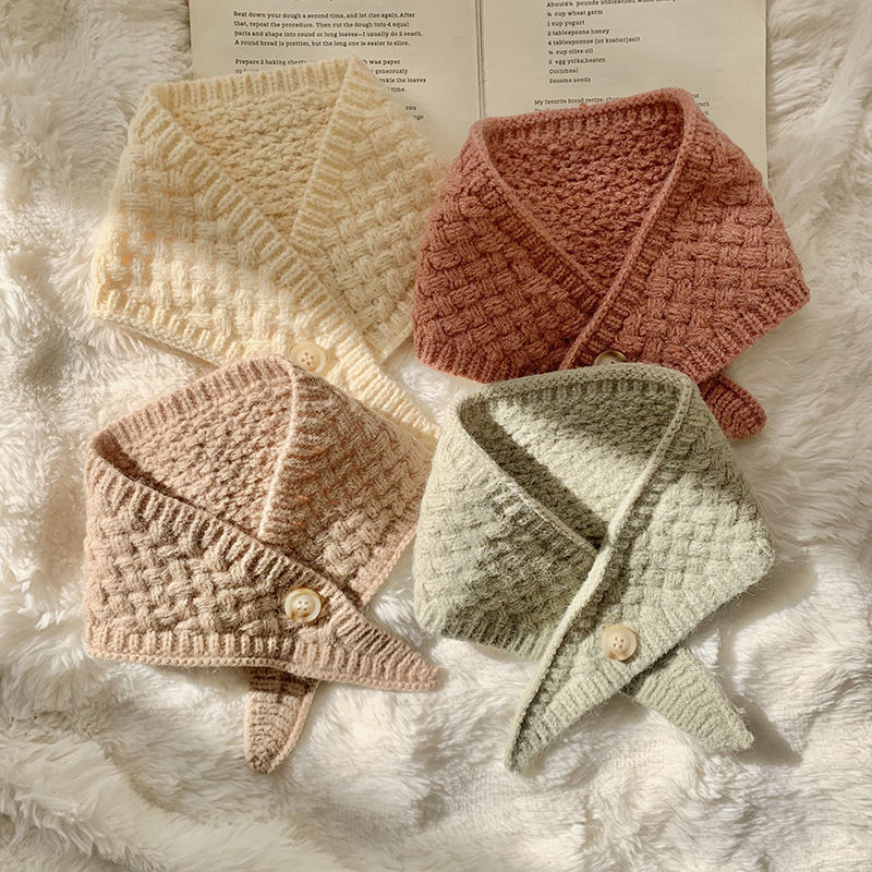 Bufandas de otoño y invierno lindas escolares de lana caliente botón japonés coreano tejido corto de cuello de protección