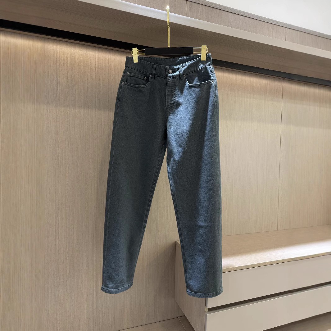 Green spring elastic loose straight jeans