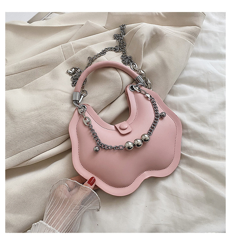 Women's Small Pu Leather Solid Color Streetwear Cloud Shape Lock Clasp Chain Bag display picture 7