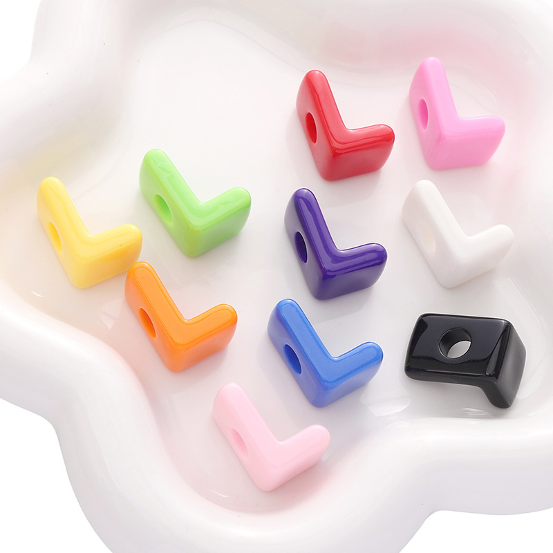 10個のアクリルの大きい穴のデジタルのアルファベットの玉の部品のdiyの手作りのブレスレットの携帯電話のチェーンの装飾品の部品