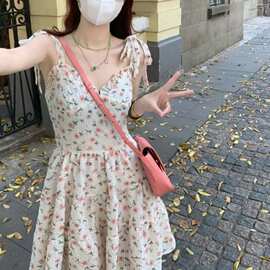 法式收腰木耳边碎花纯欲风吊带裙小个子仙女连衣裙女夏显瘦裙子