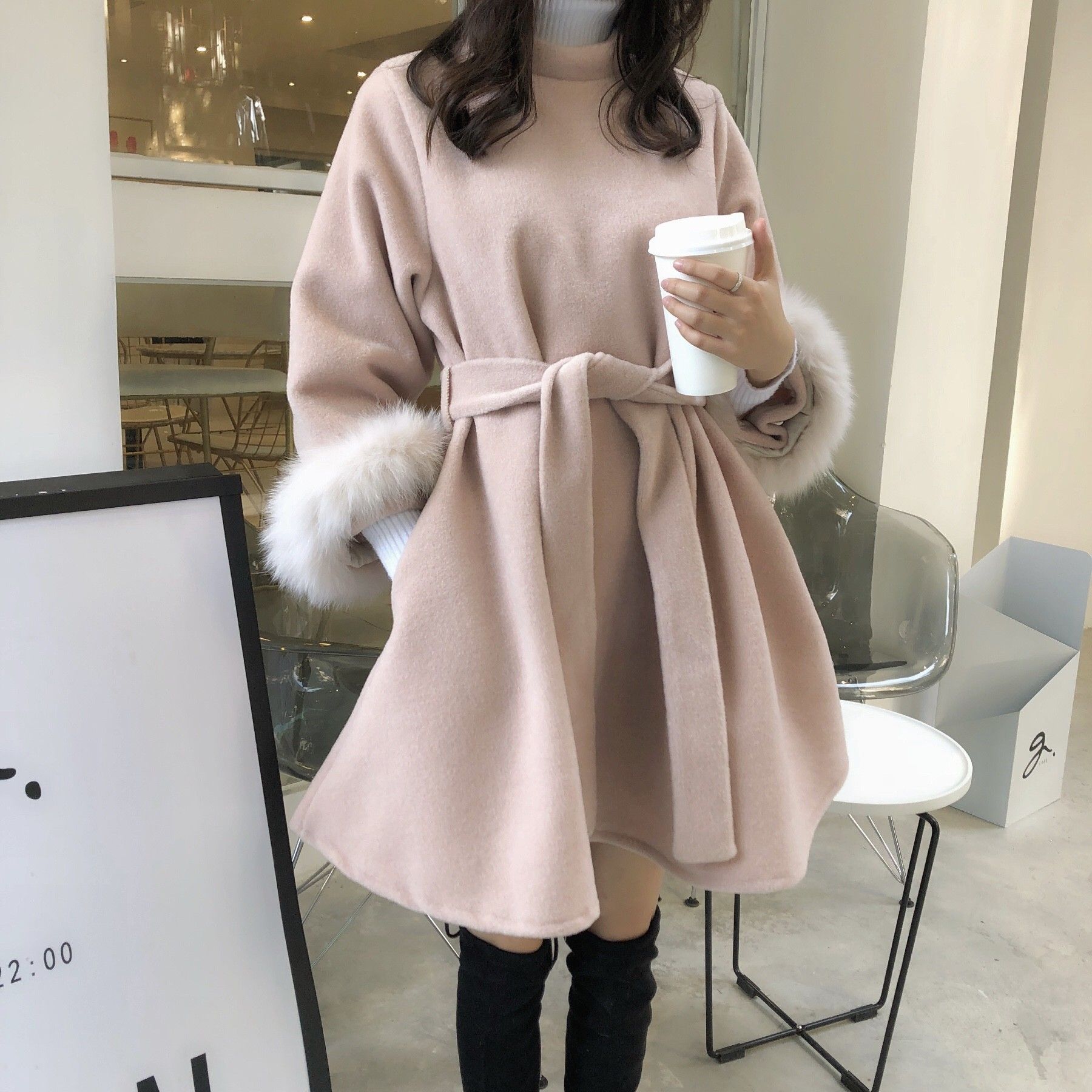 毛呢连衣裙秋冬新款韩版复古女神冬装系带收腰妮子打底字裙