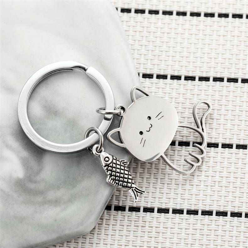 New Stainless Steel Japanese Cat Eating Fish Stainless Steel Keychain Cute Cartoon Cat Pendant Couple Key Chain