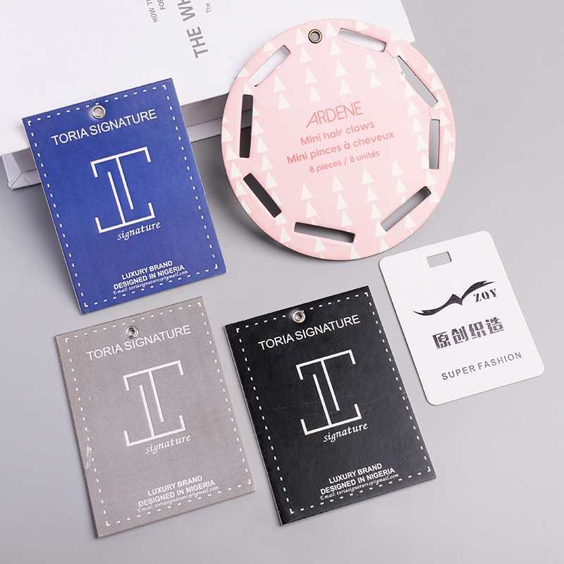 简约服装吊牌 超厚标签纸卡片 衣服服装挂牌设计LOGO吊牌定 做
