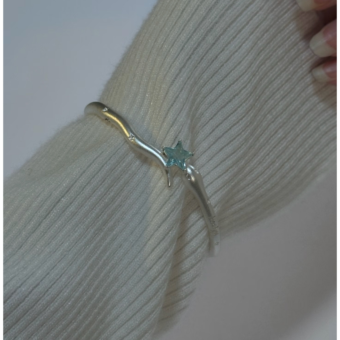 Blue Star Spirit Snake Open Hand Bracelet New Style Fashion Minimalist Design Women's Bracelet Copper Material Plated display picture 7