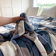 休闲夏季空调毯子毛毯学生宿舍沙发盖腿毯床上用亲肤小被子灰色