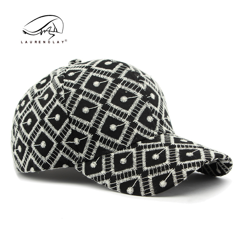 Amazon Venta caliente estilo europeo y americano bordado de cuerpo completo bordado tapa dura gorra de béisbol casual protección solar sombrilla tapa enarbolada