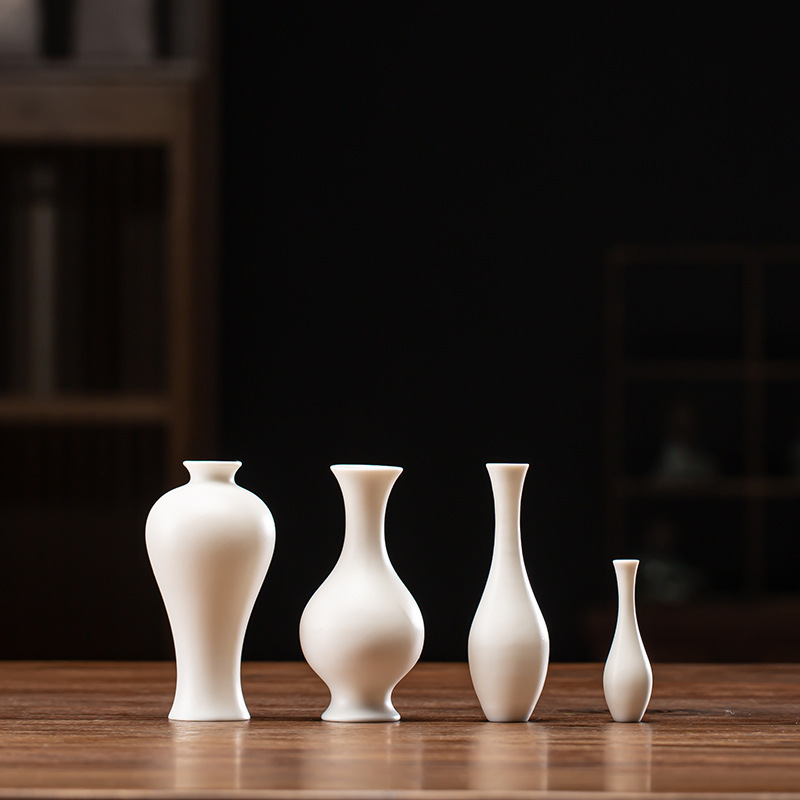 Guanyin Bottle Jade Clean Bottle Ceramic Home Decorations Hydroponic Small Vase Container Ornaments Living Room Desktop Flower Arranging Dried Flowers