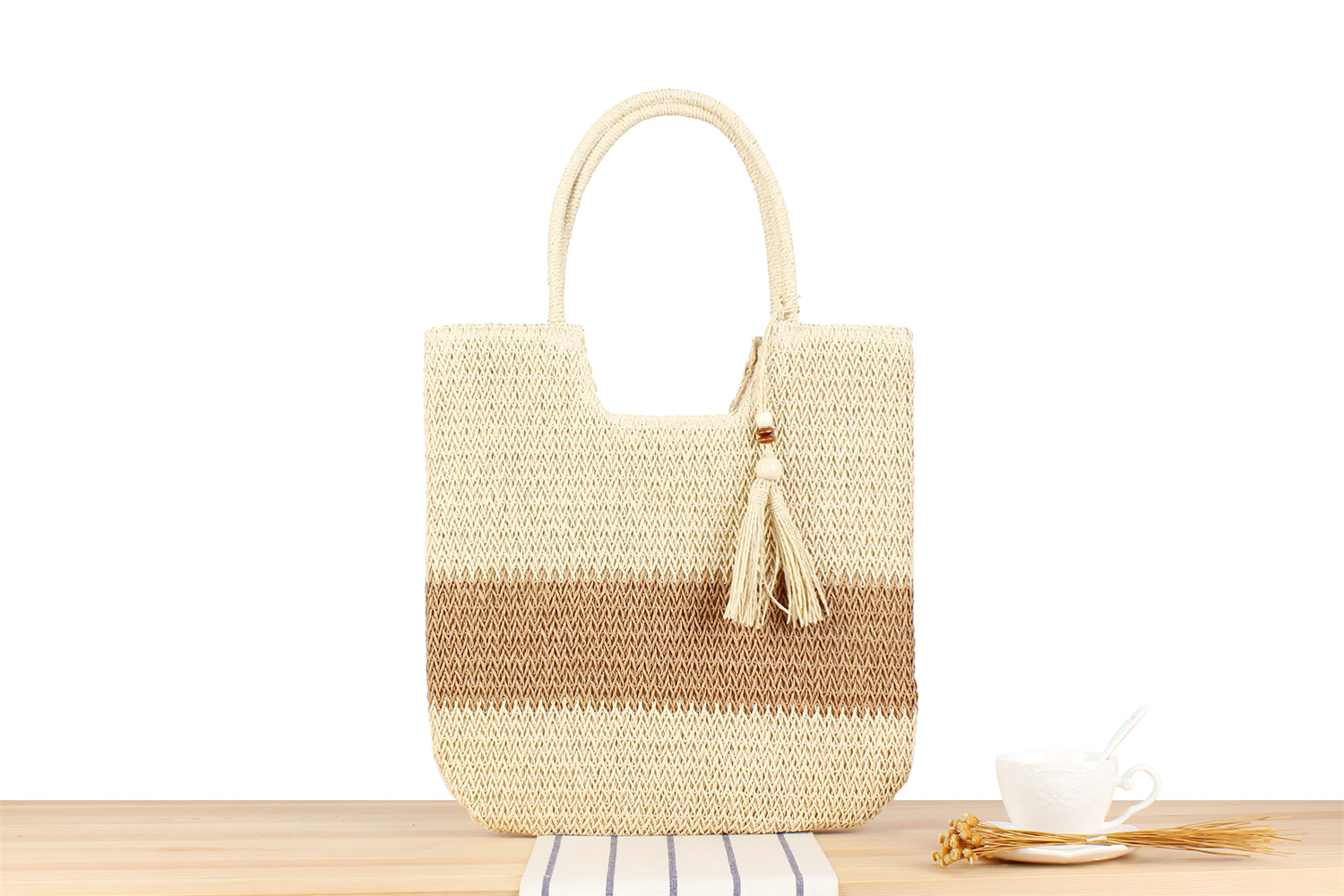 New Styles of Handbags 2024, Woven Bags for Summer Seaside Travel, New Versatile Large-capacity Tote Bags, Fashionable and Popular Women's Bags._voghion.com