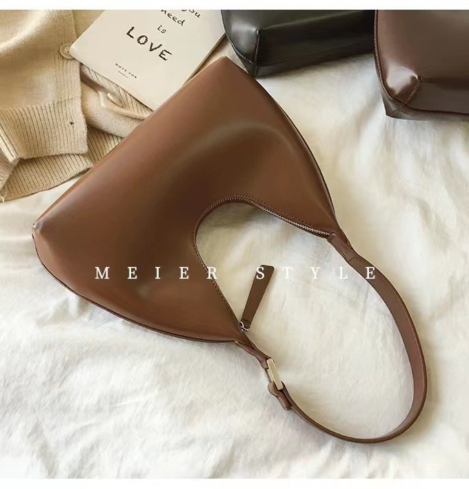 Bolsa de brazo simple retro bolso de media luna temperamento bolso de hombro bolso de mano textura bolso de mujer bolso de palo 2023 nuevo