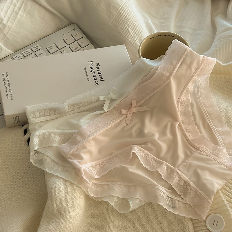My skin is good for spring and summer solid color ice silk mid-waist quick-drying lace-edged briefs
