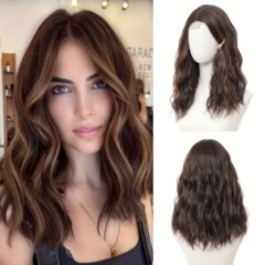 国境を越えた欧米のかつらの女性の水波紋レースwigsの中でレースのウールの巻きの短いカールのかつらの頭のカバーを分けます。