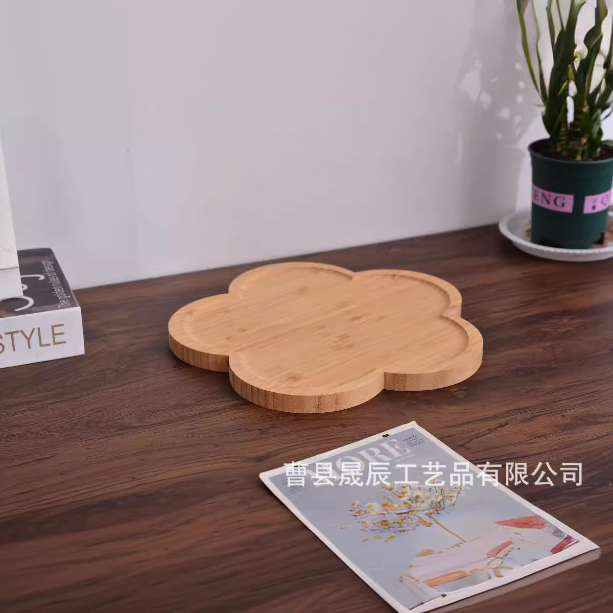 Bandeja de madera de flor de viento ins Plato de comedor de madera de pétalo Plato de postre de fruta de pastel Plato de almacenamiento de madera para el hogar Péndulo de escritorio