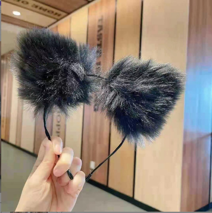 Одна карта черная