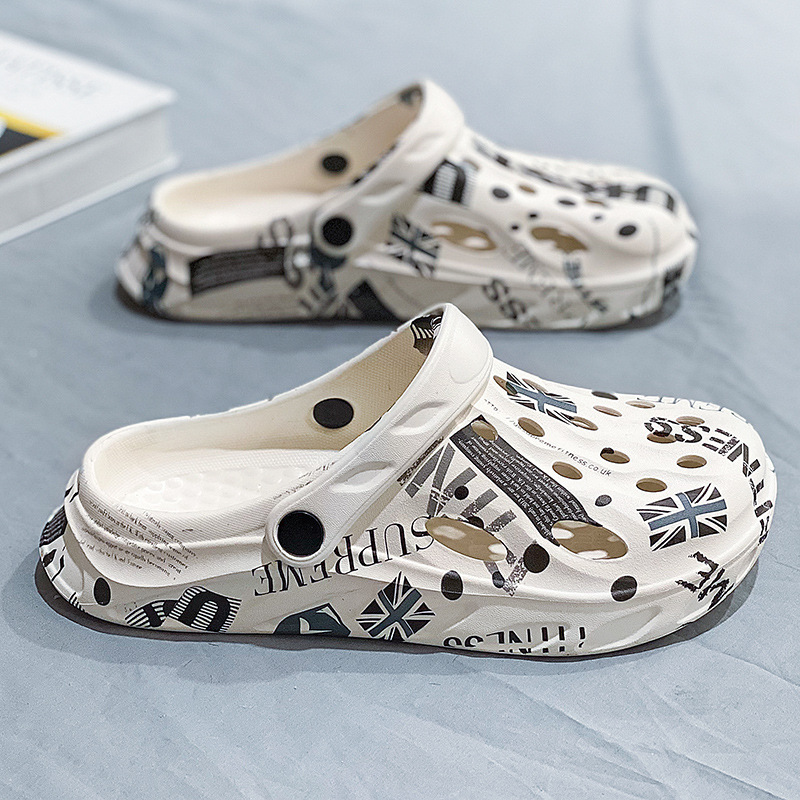 Los grandes fabricantes de Fujian zapatos con agujeros para hombres en la playa de verano 2025 nueva marca de moda perezosa plataforma de suela gruesa sandalias Baotou