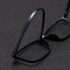 High-end high-definition screw-free anti-blue light radiation high-definition ultra-light reading glasses fashionable Japanese imported TR90 Xiaohongshu