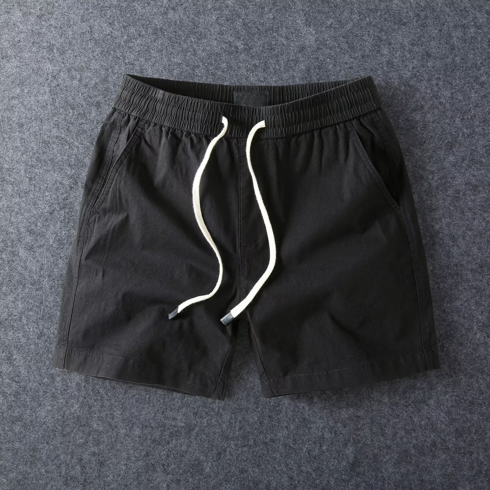 검은색